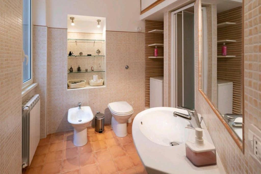 Il Velarium Del Colosseo Apartamento Roma Exterior foto